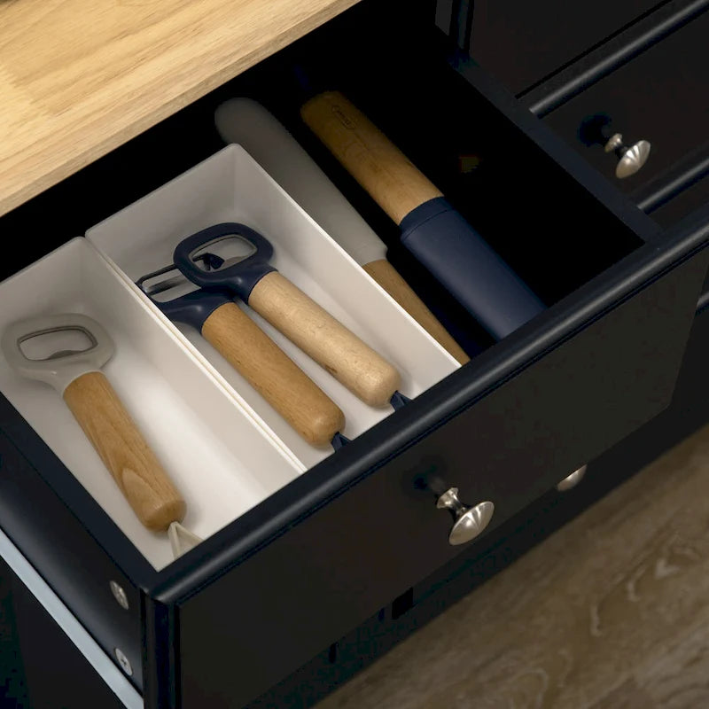 Credenza bianca con 6 cassetti e 2 armadietti, anta con persiana, ripiani regolabili